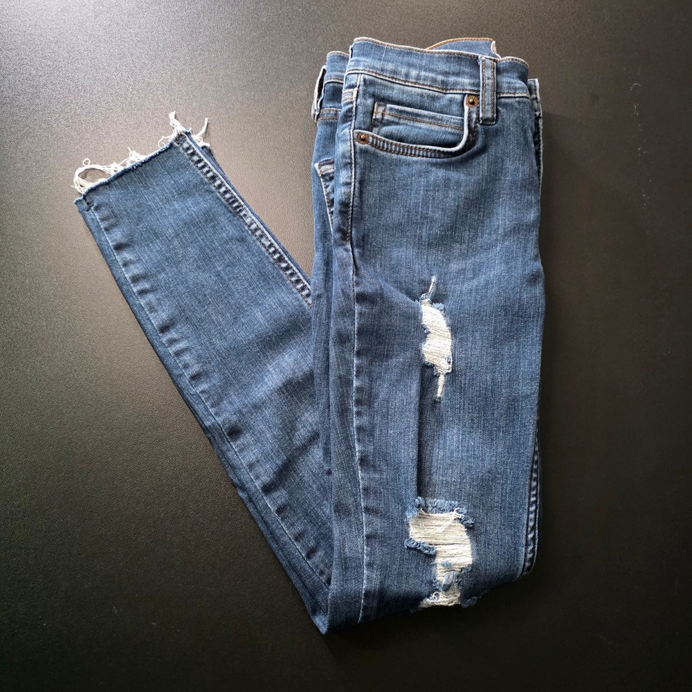 Free People Distressed Skinny Jeans Blue Button Fly Raw Hem Size 24
